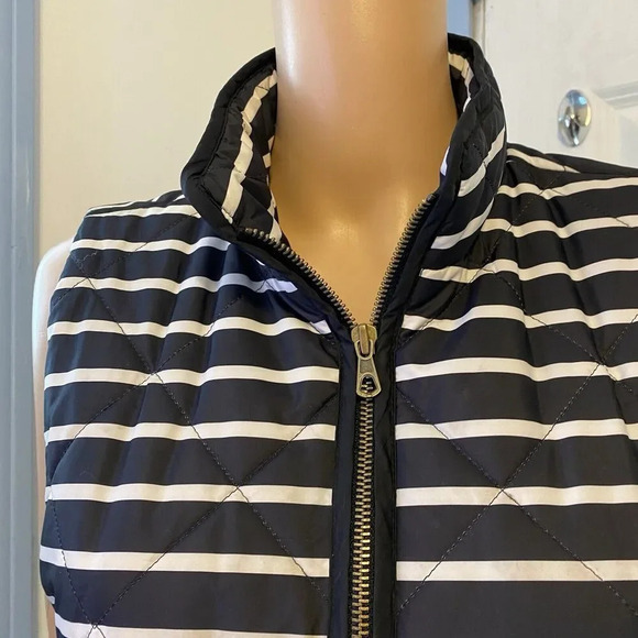 GAP Quilted Winter Vest Coat Womens Size S Black White Striped Zip Lined Pocket - Picture 6 of 10